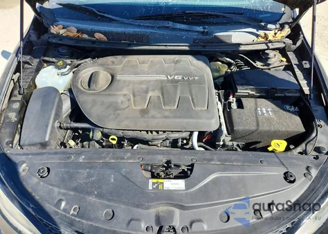 2015 Chrysler 200 S z USA, uszkodzony, nr VIN 1C3CCCDG6FN615892